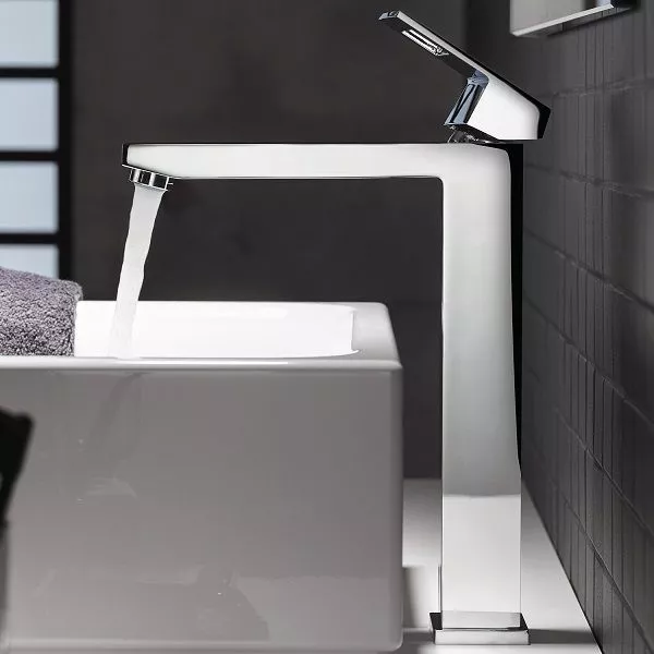 Смеситель  GROHE Eurocube раковина корпус высокий  23406000