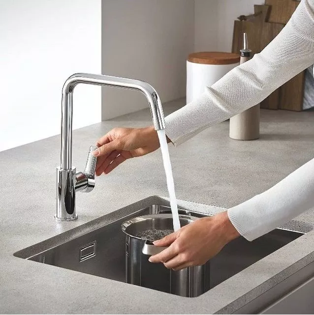 Смеситель для кухни высокий 22см Grohe Eurosmart DN15 30567000