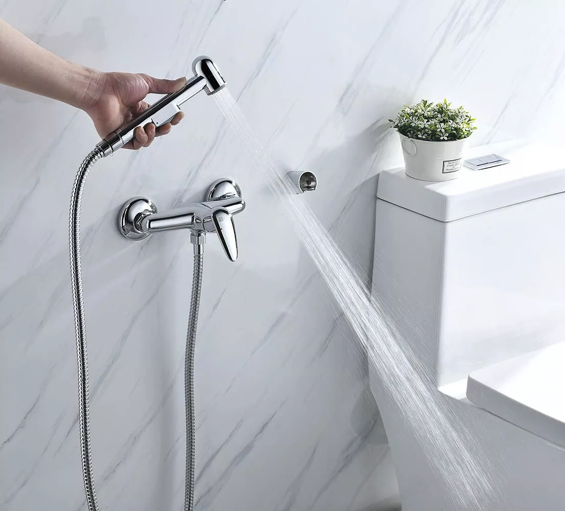 Смеситель с гиг душем настенный Lemark Pramen LM3318C