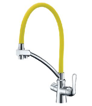 Смеситель  LEMARK Комфорт кухня с подключением к фильтру питьевой воды гибкий излив хром/желт. ЗАКАЗ LM3070C-Yellow